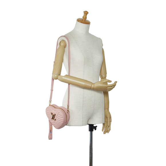 Pre-Loved Louis Vuitton New Wave Heart Crossbody - Picture 9 of 12